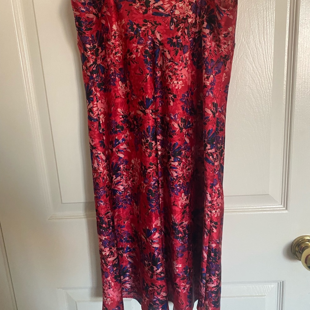 Silk lace dress - Picture 4 of 5